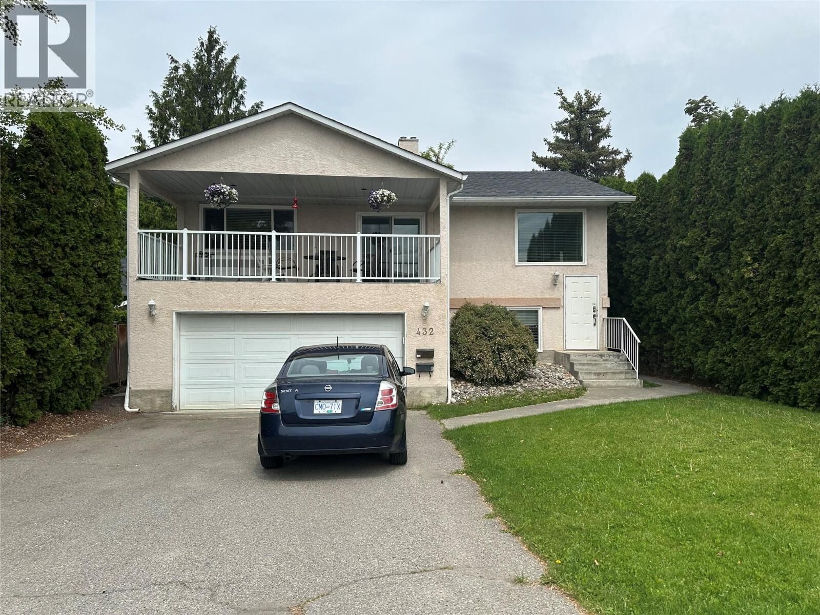 Property Photo: 432 Wardlaw Avenue BC V1Y 5B4