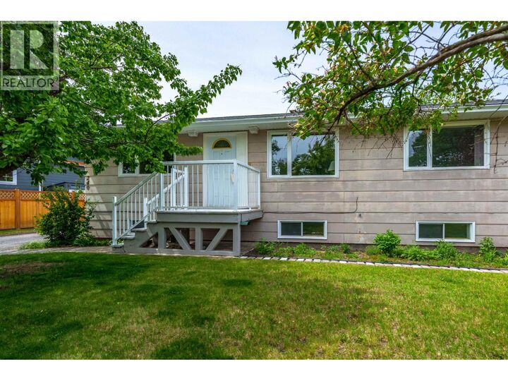 240 Dogwood Avenue — photo 1
