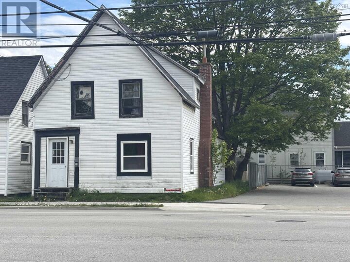 33 Parade Street — photo 1