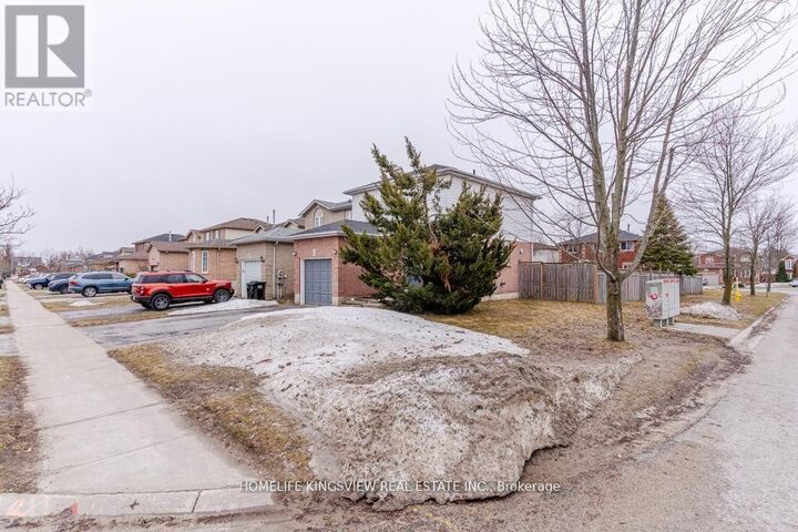 Property Photo:  1 Charleson Drive  ON L4N 8N5 