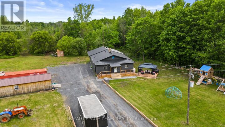 Property Photo:  16509 Cedarvale Road  ON K0C 1Y0 