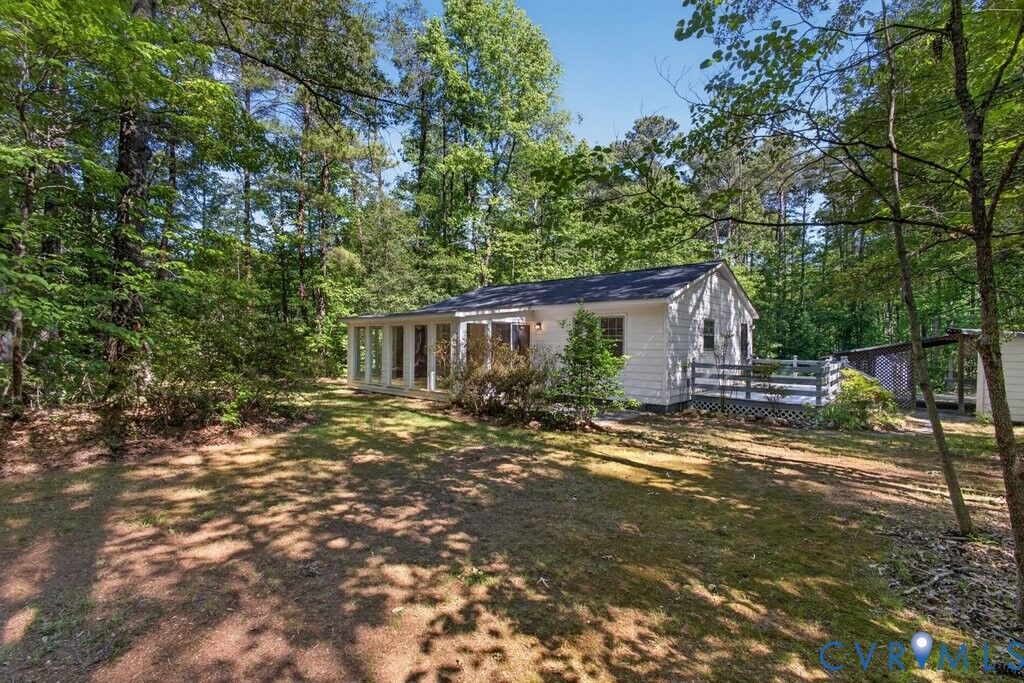 Property Photo: 15427 Hopeful Church Road VA 23024