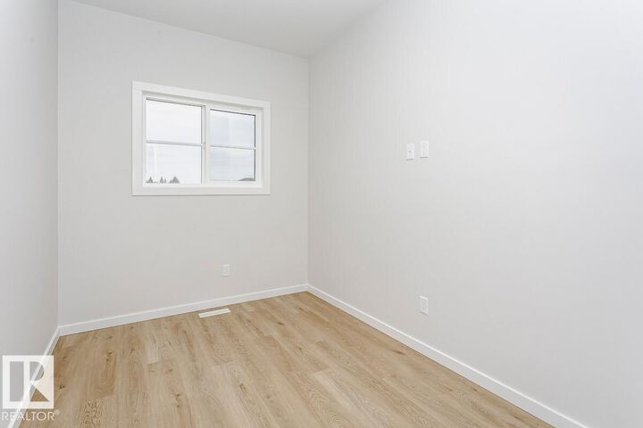 Property Photo: 2944 65 Street SW AB T6X 2Z3