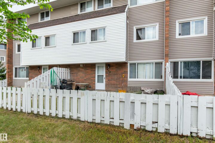 Photo de la propriété:  2908 116A Avenue NW 408  AB T5W 4R7 