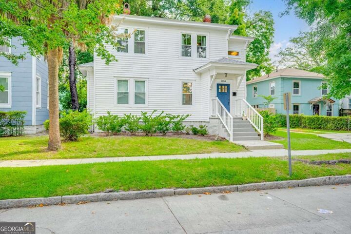Property Photo:  1204 E 33rd Street  GA 31404 