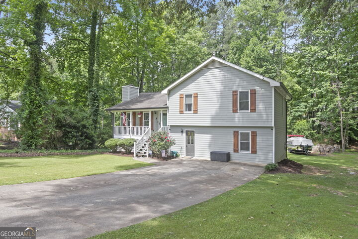 Property Photo: 5627 Pinedale Circle GA 30518