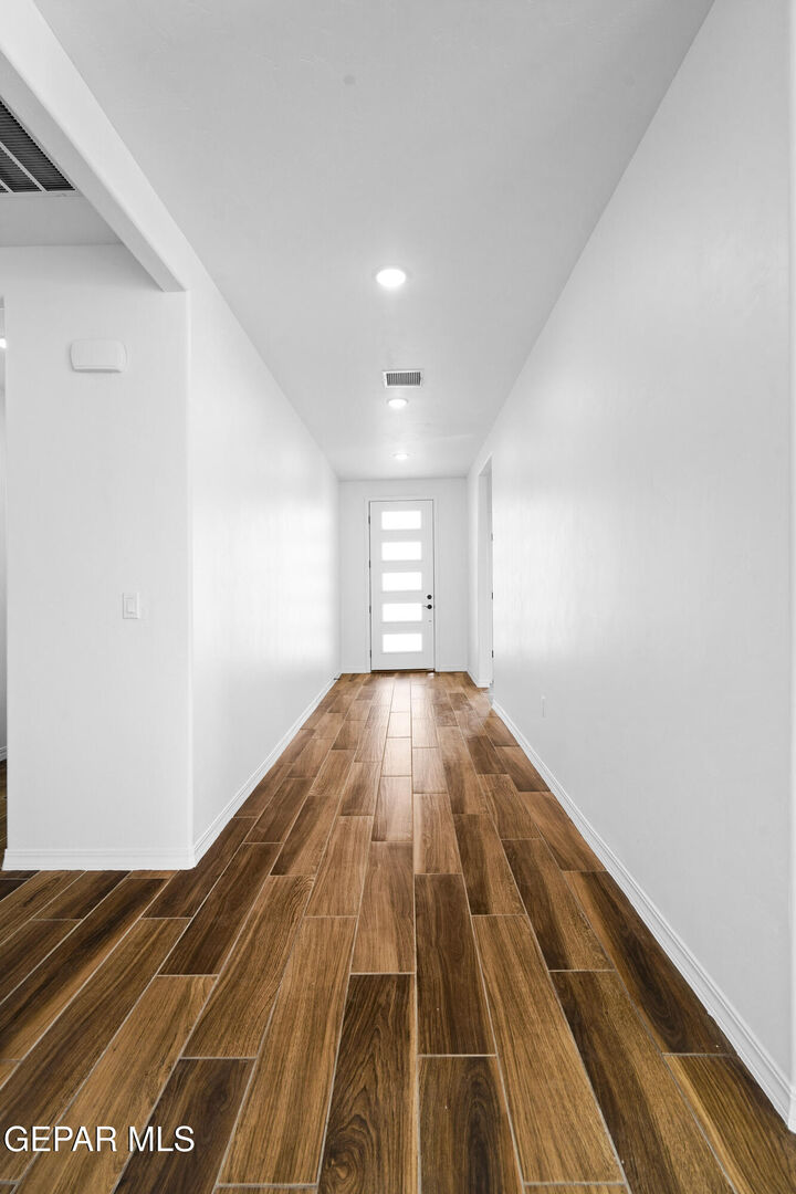 Property Photo:  871 Country Club Road 4A  TX 79932 