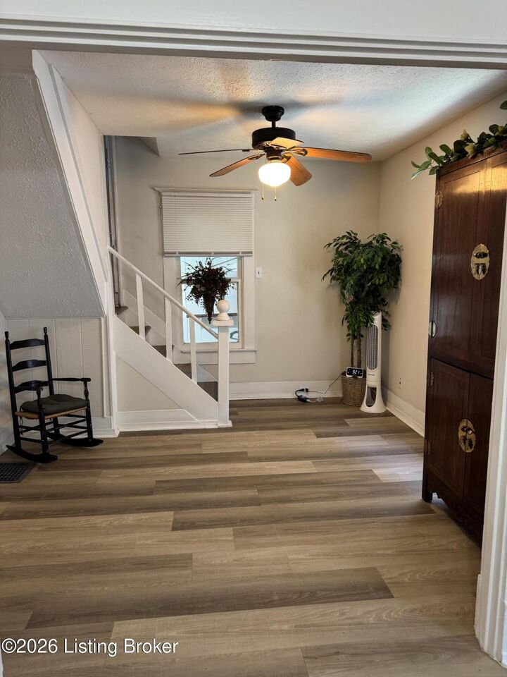 Property Photo: 523 N 34th St KY 40212