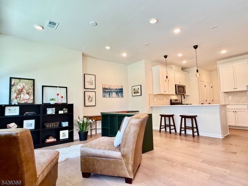 Property Photo: 614 Sadie Cir 614 NJ 08901
