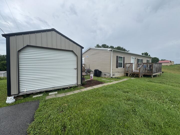 Property Photo:  90 Deer Trail Circle  KY 42629 