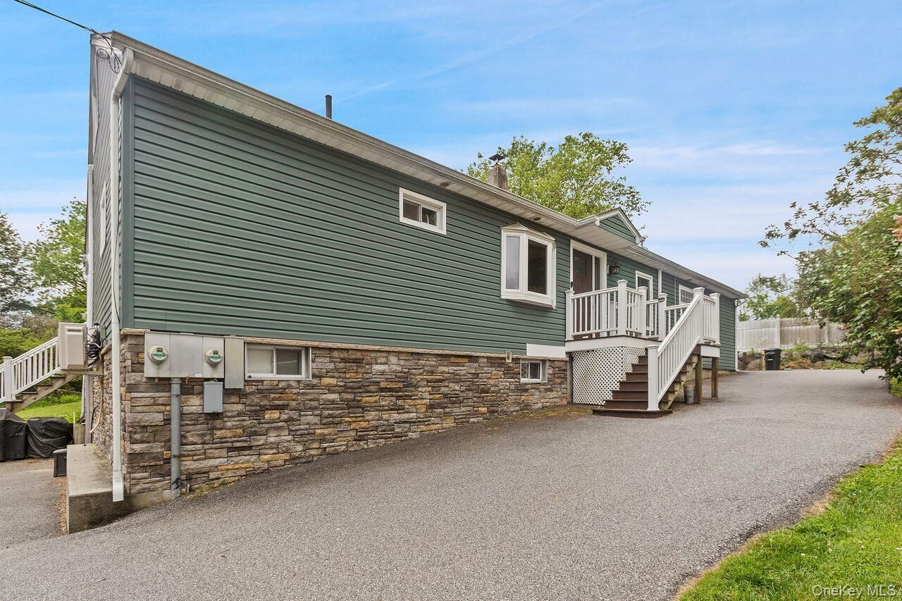 Property Photo:  5 Adair Road  NY 10567 