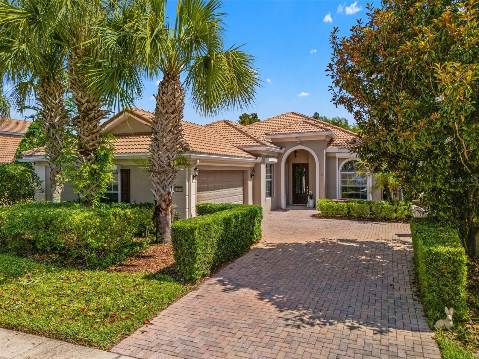 Property Photo: 11800 Zelkova Lane FL 32827