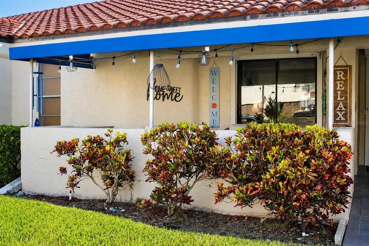 Property Photo: 8804 40th Lane N FL 33782
