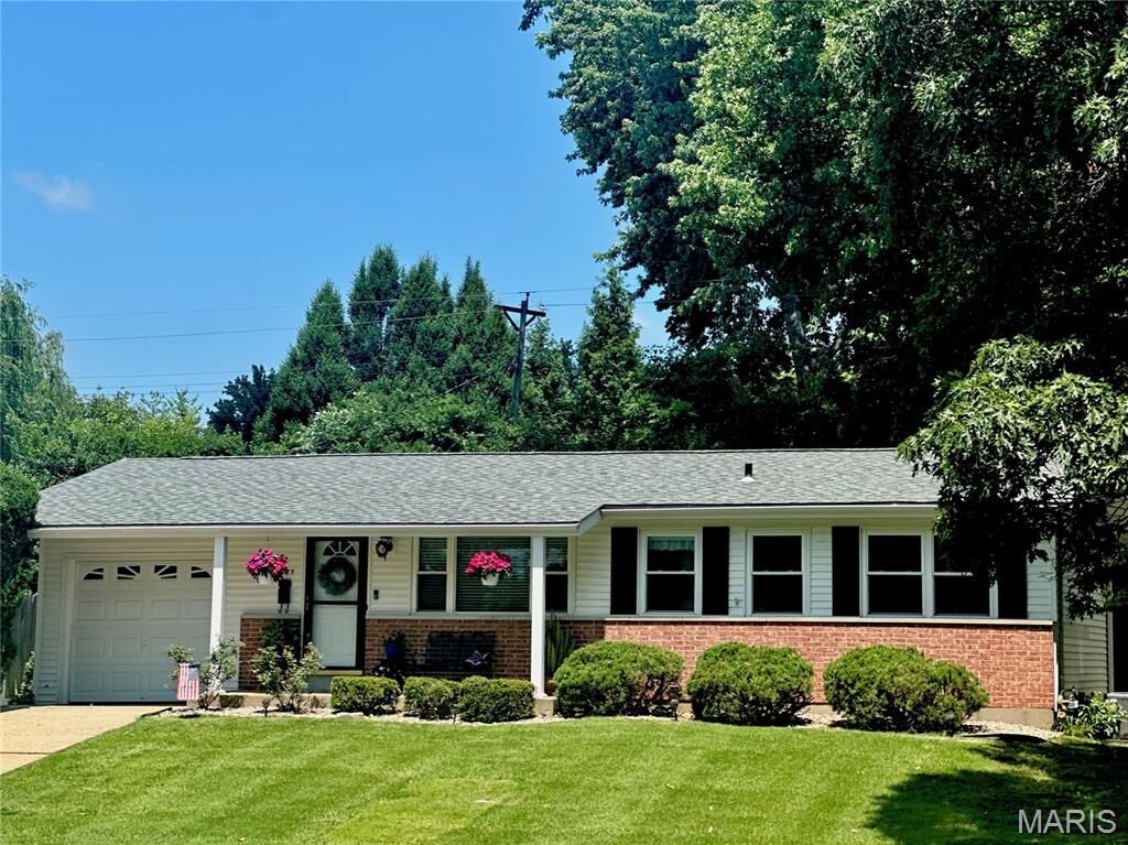 Property Photo: 2075 Tahoe Drive MO 63031