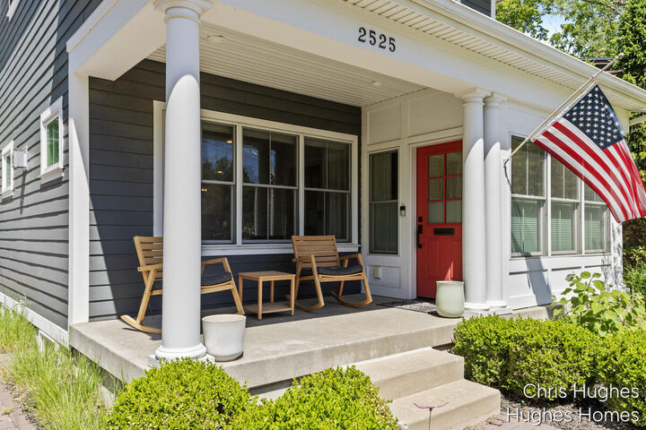 Property Photo:  2525 Lake Drive SE  MI 49506 