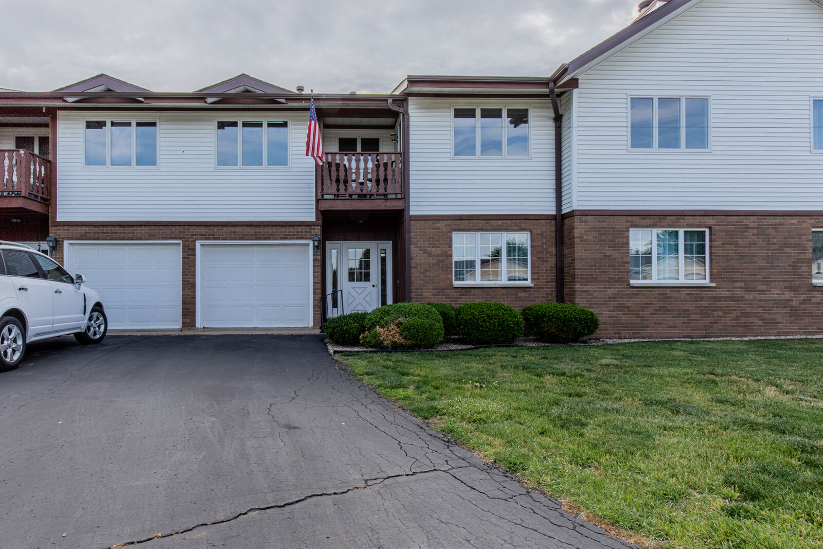 Property Photo:  973 Innsbruck Lane 4-G  IL 61356 