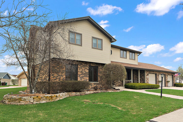 Property Photo:  16748 Richards Drive  IL 60477 