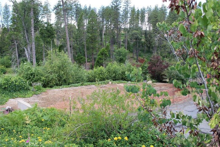 Property Photo: 5889 Fickett CA 95969
