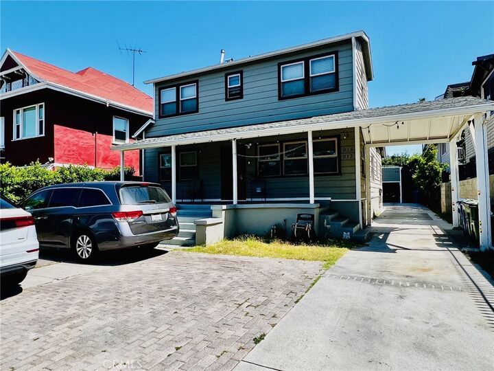 Property Photo:  913 W 21st  CA 90007 