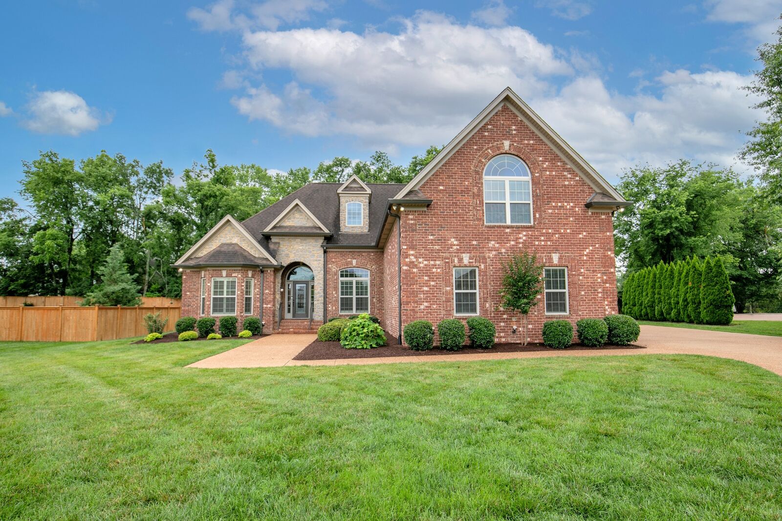 Property Photo:  929 Morningstar Ct  TN 37066 