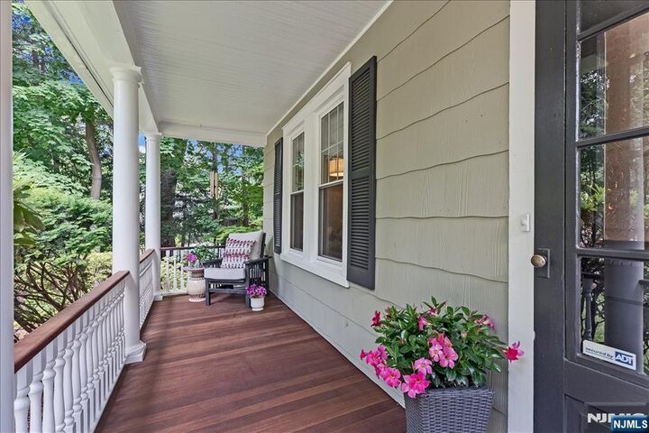 Property Photo:  3 Ferguson Place  NJ 07452 