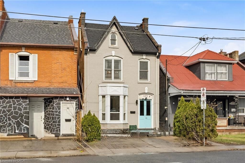 Property Photo: 163 Victoria Avenue N ON L8L 5E9