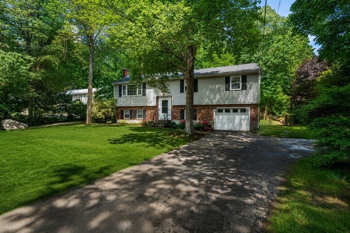 Property Photo:  105 High St  MA 01746 