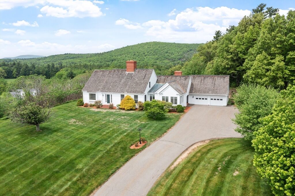 Property Photo:  79 Pheasant Run Cir  MA 01453 