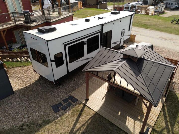 Property Photo: 25054 South Pine Lake Road 6102 AB T0M 1S0