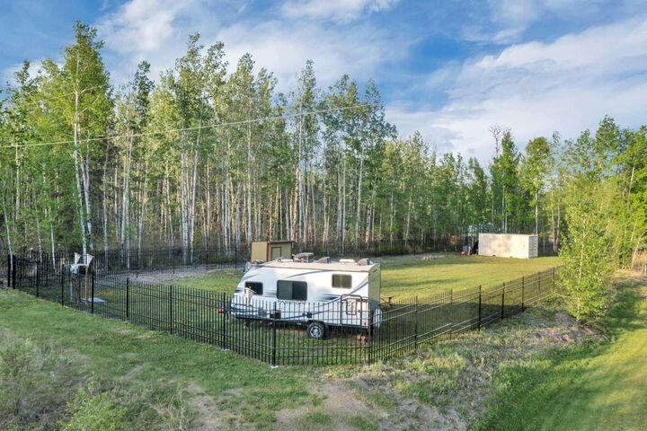 Property Photo: 36 Village West Estates AB T0C 1Z0