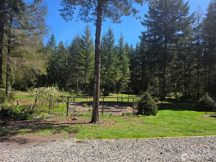 Property Photo:  60 E Nikki Lane  WA 98528 