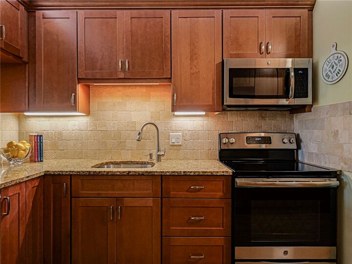 Property Photo: 464 Grove Isle Circle 464 FL 32962