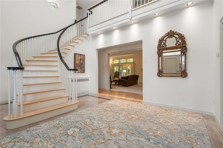 Property Photo:  7 Oak Tree Lane  RI 02920 