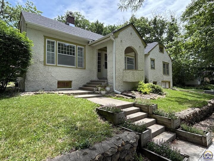 Property Photo:  1628 West St  KS 66801 