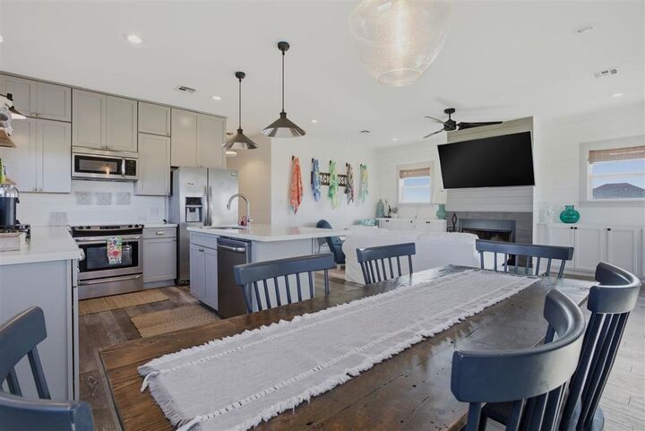 Property Photo: 195 Pelican Beach Drive LA 70631