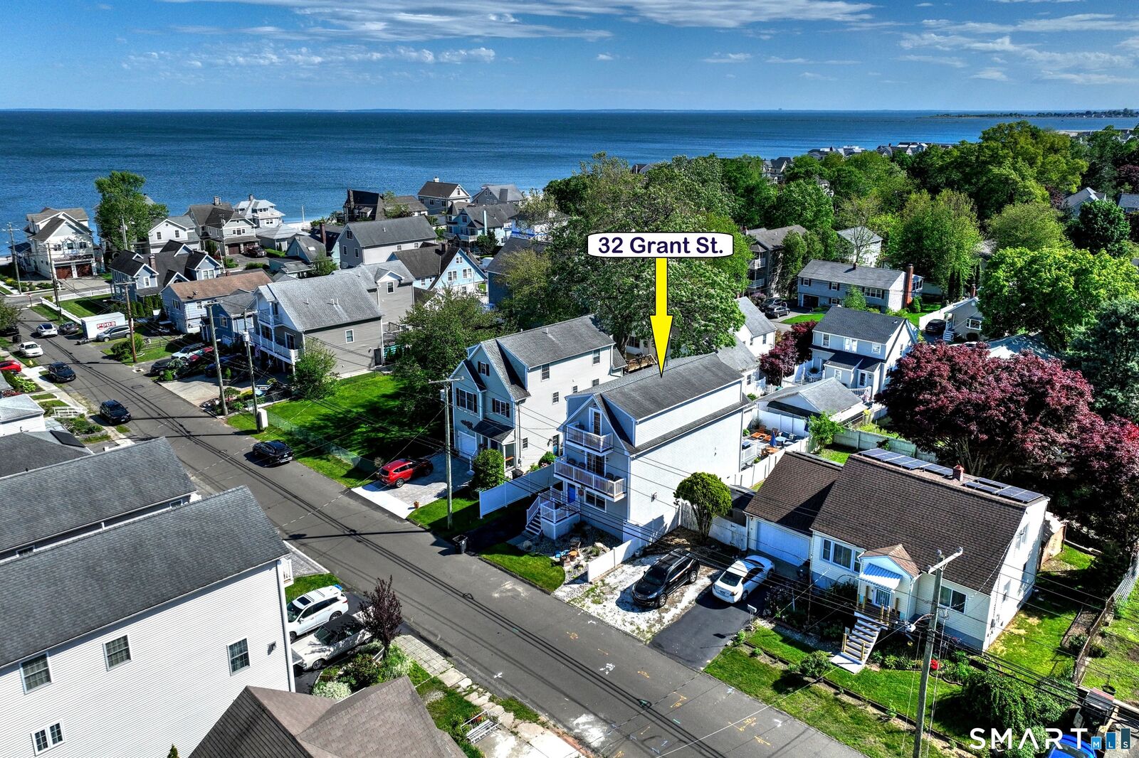 Property Photo:  32 Grant Street  CT 06460 