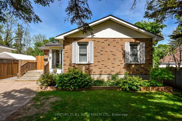 Property Photo:  7 Wesley Street  ON L4N 2A4 