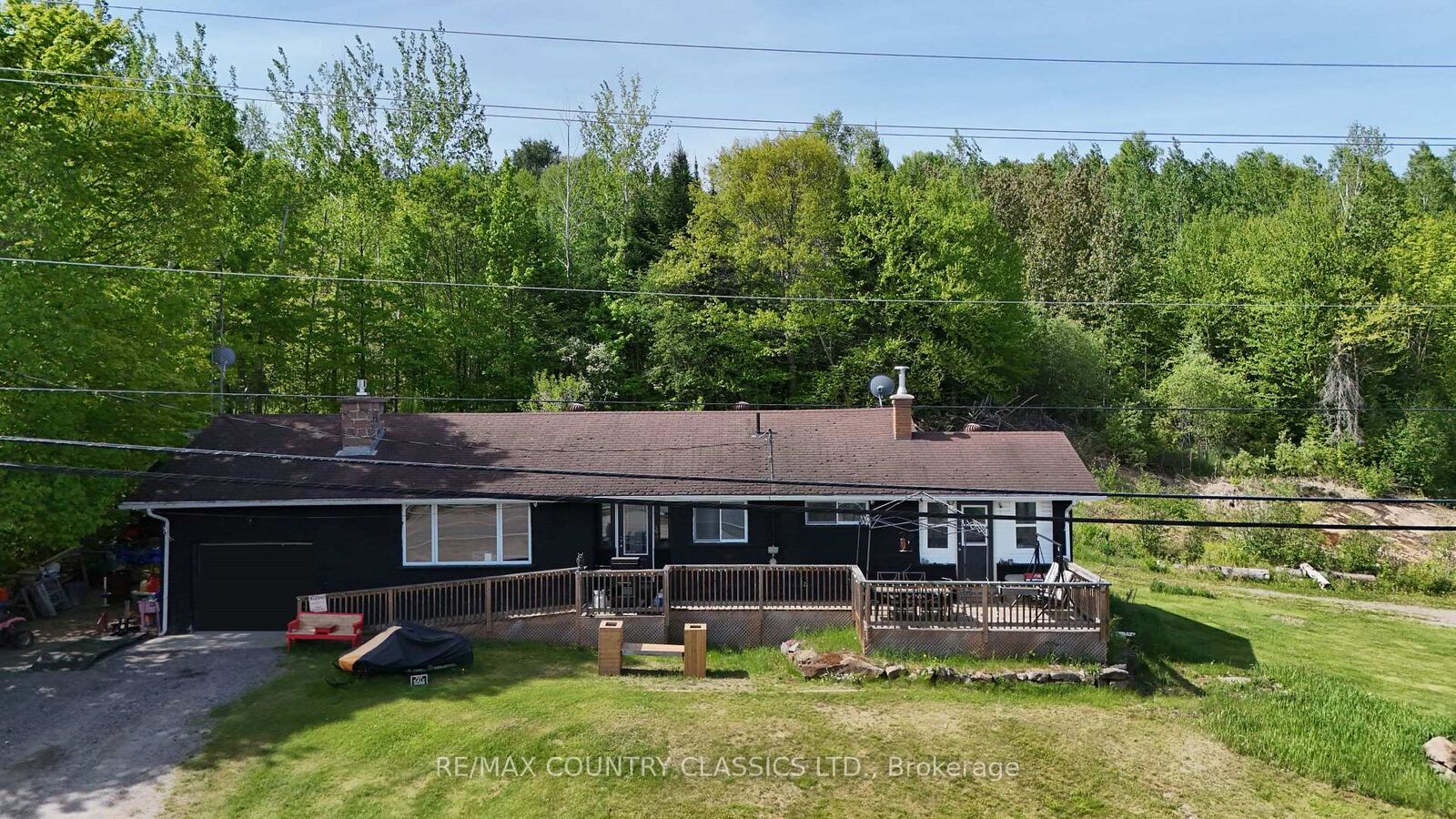 Property Photo: 39132 Combermere Road ON K0J 1L0