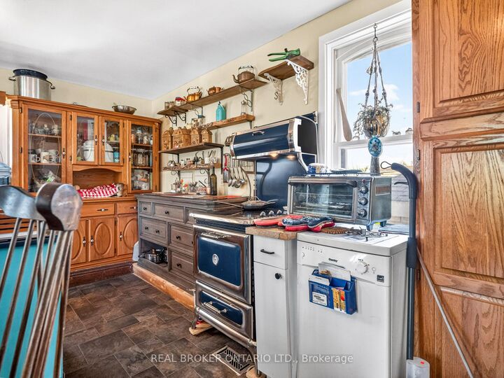 Property Photo: 4750 Sherkston Road ON L0S 1R0