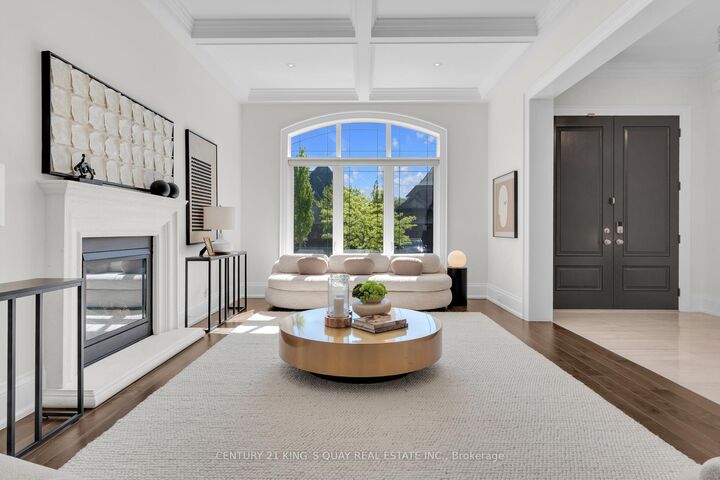 Property Photo:  32 Hogan Court  ON L7B 0M1 