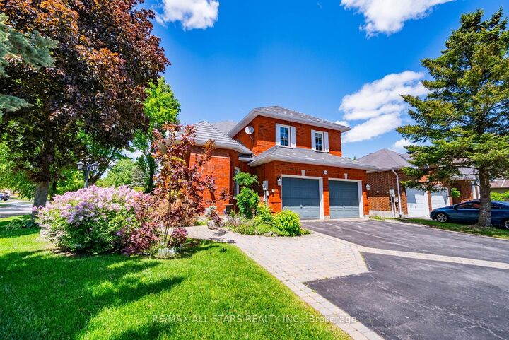 Property Photo:  160 Park Drive  ON L4A 1J6 