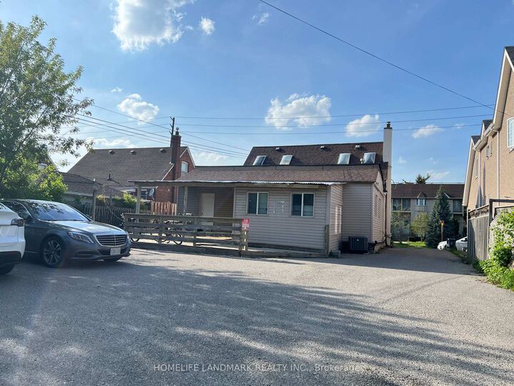 Property Photo: 149 Finch Avenue W ON M2N 2J1