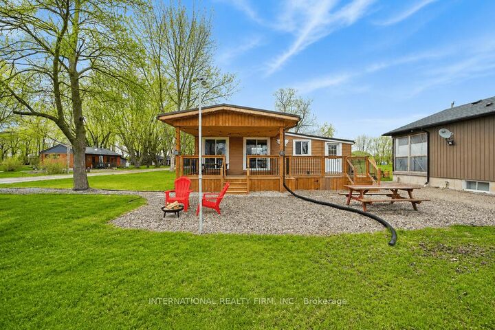 6 Lake Erie Lane — photo 1