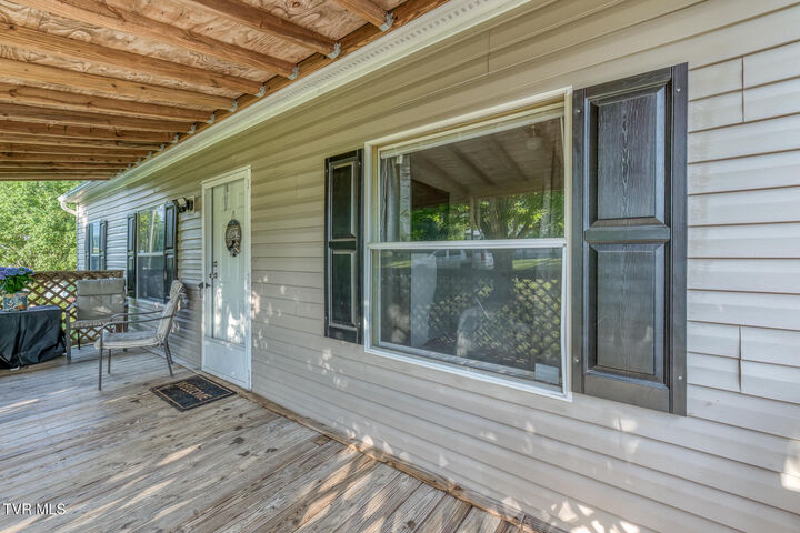 Property Photo:  125 Roaming Drive  TN 37641 