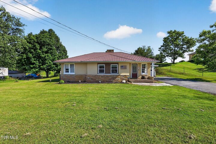Property Photo:  165 Main Street  TN 37818 