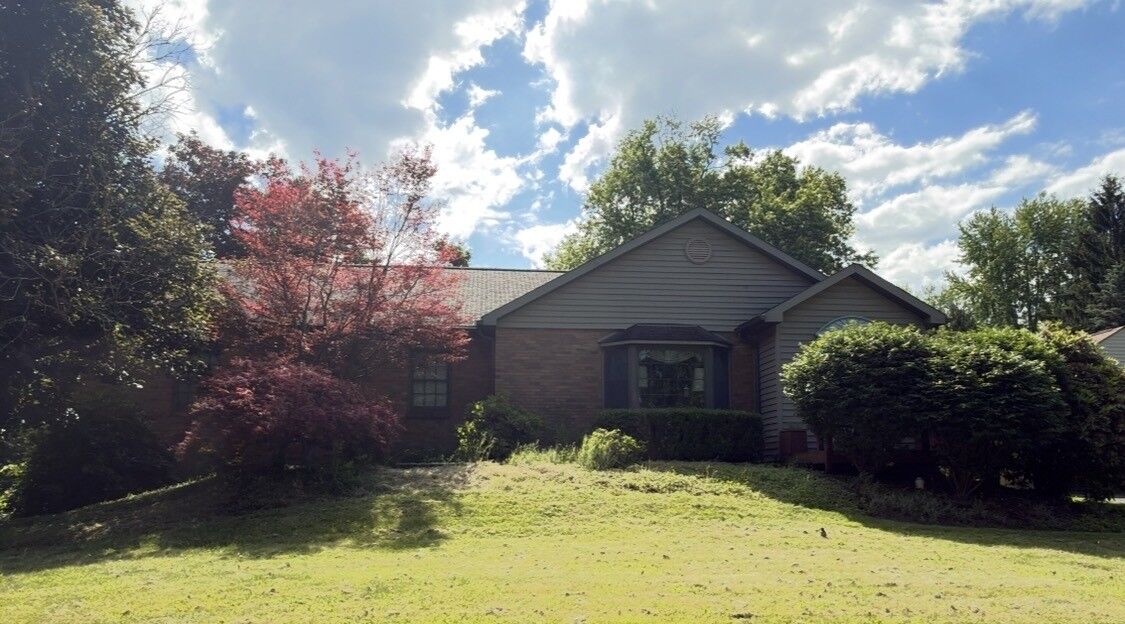 Property Photo:  293 Spring Run Rd  PA 15046 