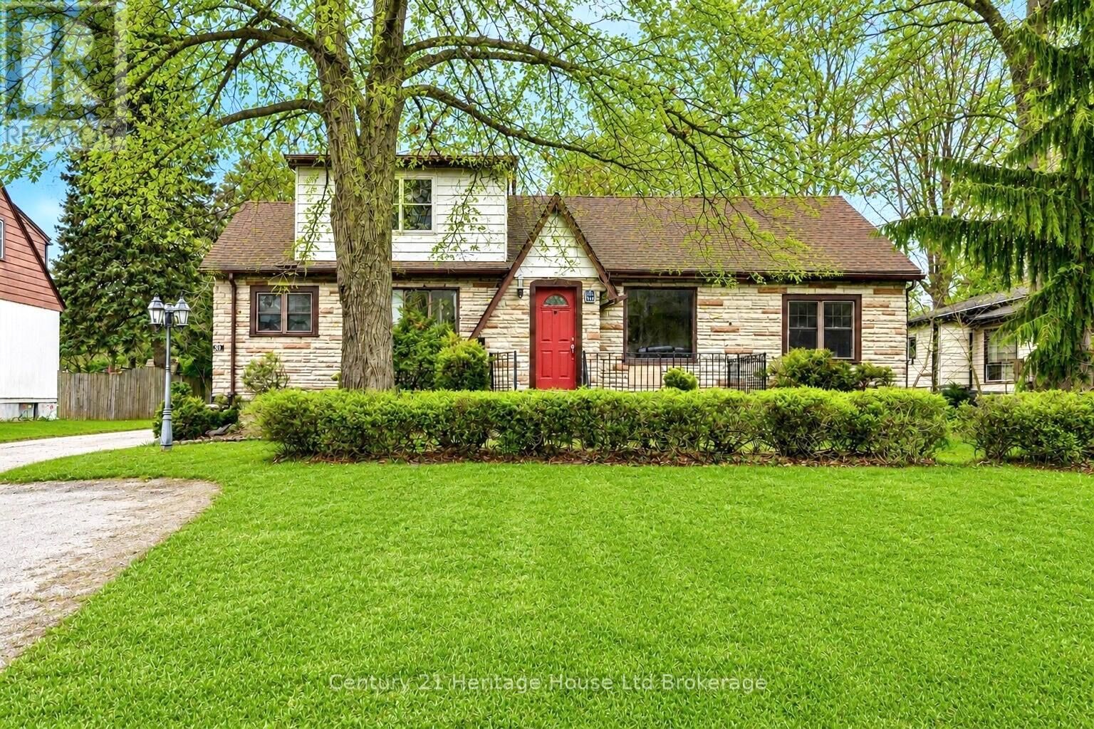 Property Photo:  31 Wethered Street  ON N5Y 1G8 