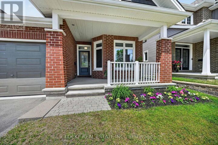 Property Photo: 639 Baie-Des-Castors Street ON K4A 1J4