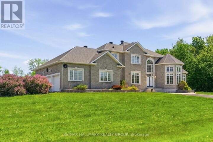 Property Photo: 1651 Marronier Court ON K4C 1C2