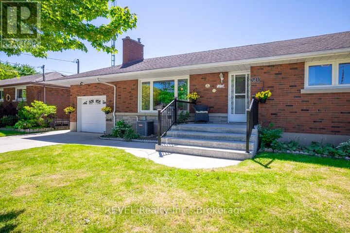 Property Photo:  20 Glencairn Drive  ON L2M 2N3 